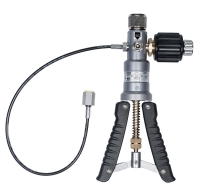 Pneumatic pressure calibration pump LPP-40, range -1/+40 bar